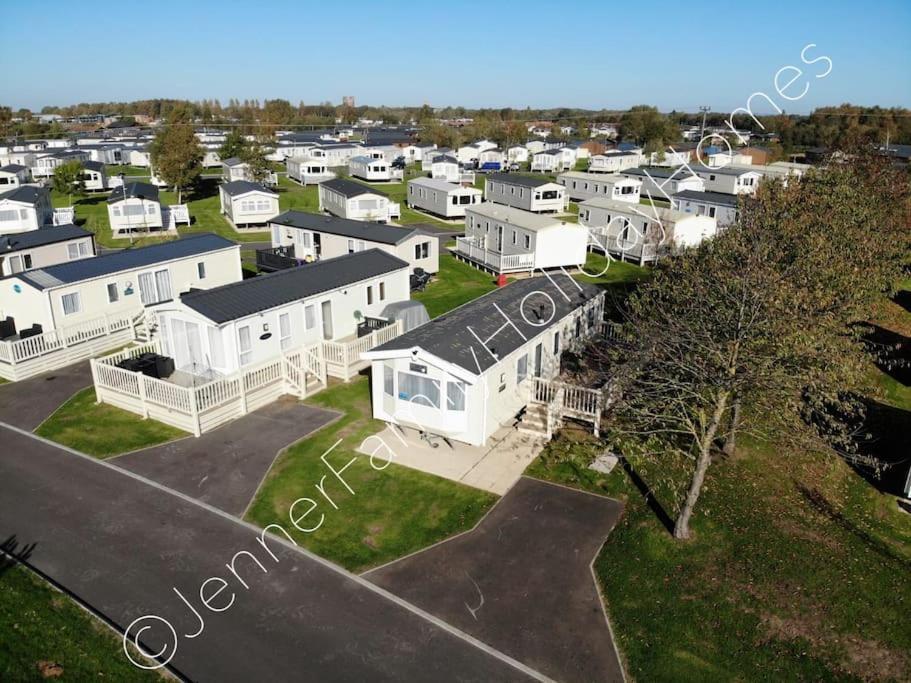 Jenner Family Holiday Homes At Tattershall Lakes Dogdyke Exterior foto